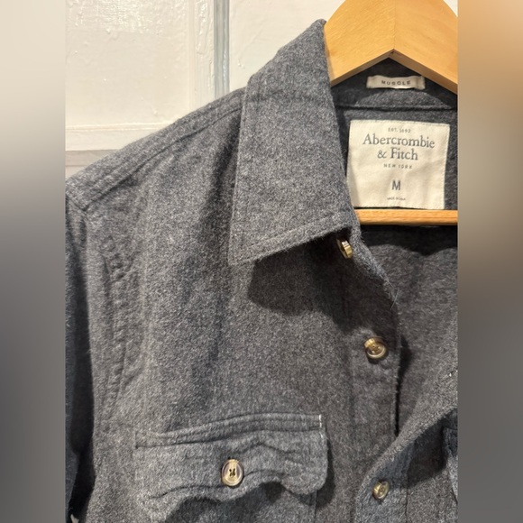 Abercrombie & Fitch Charcoal Button-Up Shirt - Picture 2 of 3